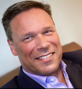 Tom Martin Social Selling Keynote Speaker and Sell Greatly Sales Trainer